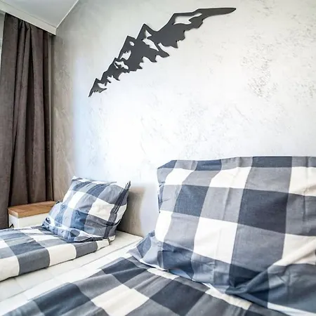 Daire 2bd App In Bojurland Free Pool Parking And Skishuttle